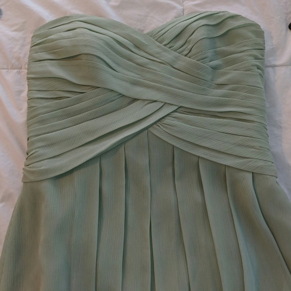 David's Bridal Short Crinkle Chiffon Dress - Picture 2 of 3